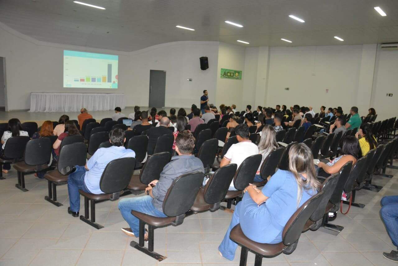 Palestras para comerciantes da ACIJ