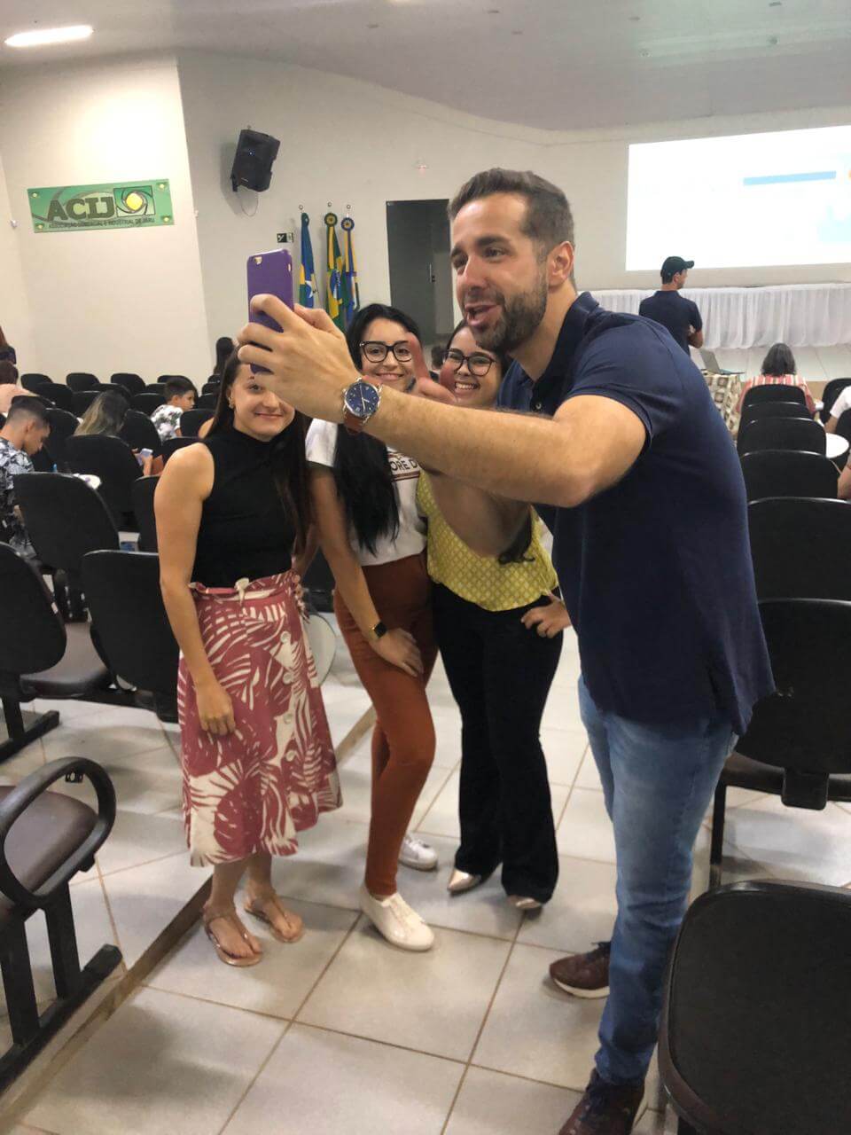 Palestras para comerciantes da ACIJ